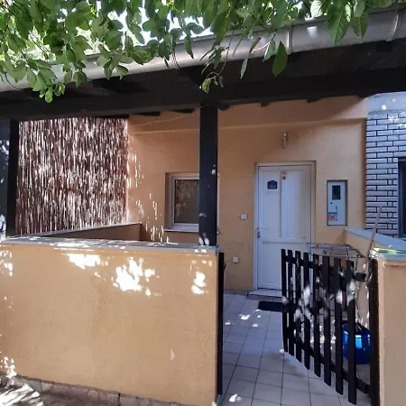 Tattoo R Lux Apartman Negotin