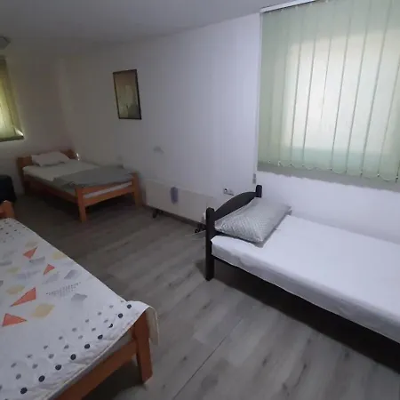 Apartman Tattoo R Lux