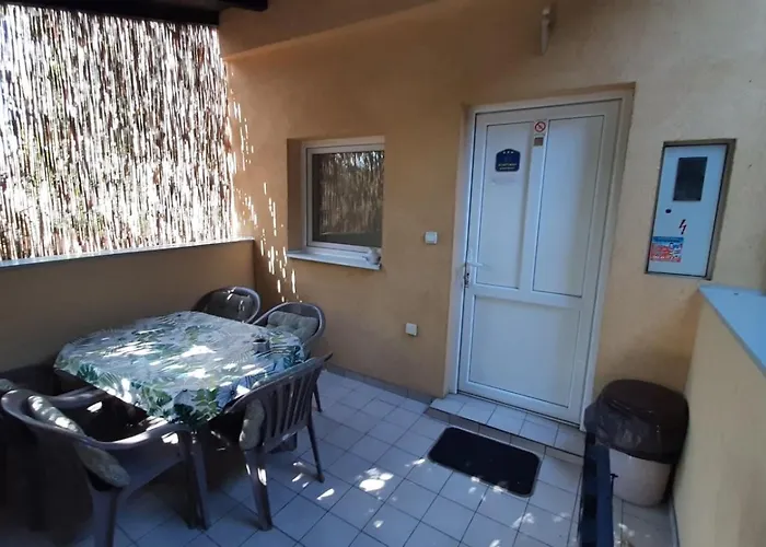 Tattoo R Lux Апартаменты *